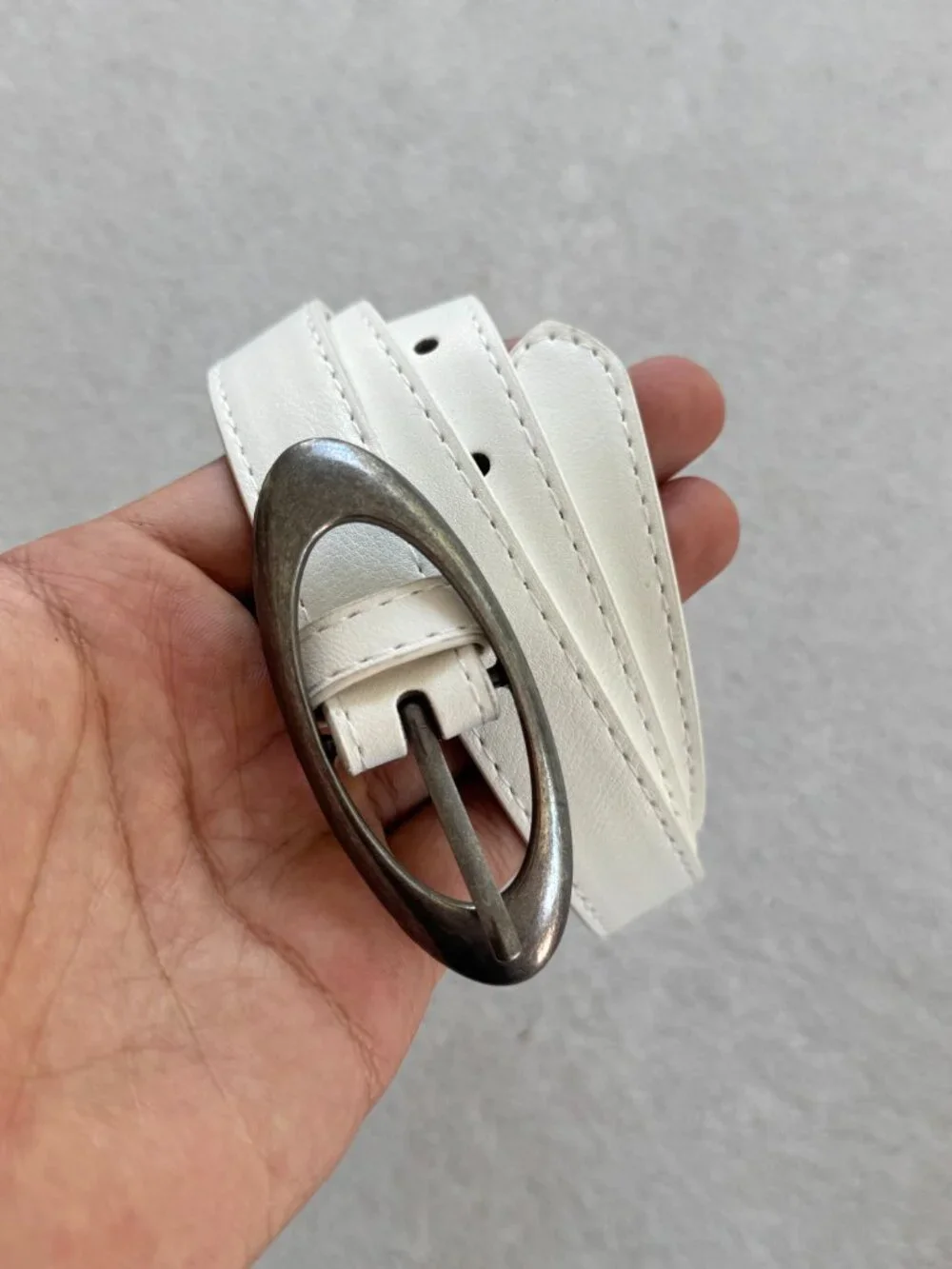 White Leather Silver Oval Buckle Unisex Belt